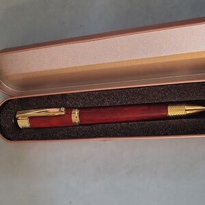 New Beautiful Marbeled Red rollerball pen